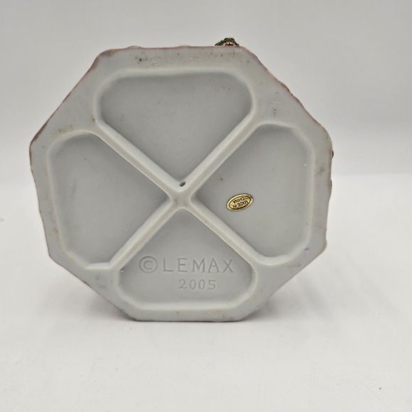 Lemax Village Collection Gilded Gazebo 53532 Table Accent 2005 FLAW - Picture 6 of 7